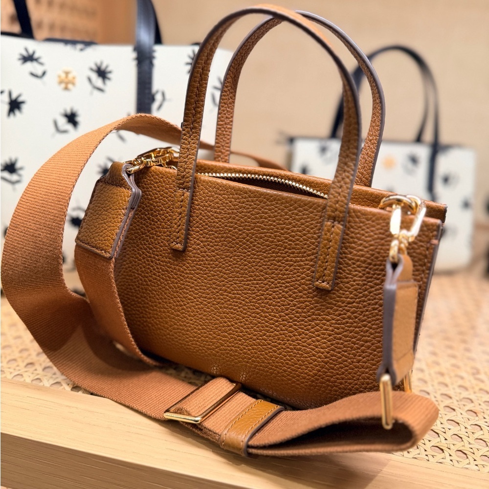 NWT！NEW! Tory Burch Blake Pebbled Leather Mini Top Handle Tote Crossbody-Tan - Picture 2 of 7
